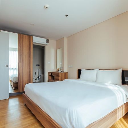 Roomme Hospitality Nang Linchee Branch Bangkok Exterior foto